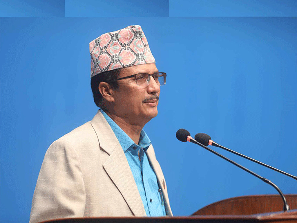 सांसद कुँवर भने-‘सर्वसाधारणको स्वास्थ्य उपचार महँगो भयो’