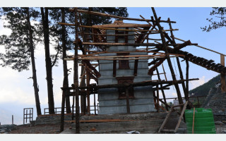 एउटै ढुङ्गाबाट मालिका मन्दिर पुनःनिर्माण