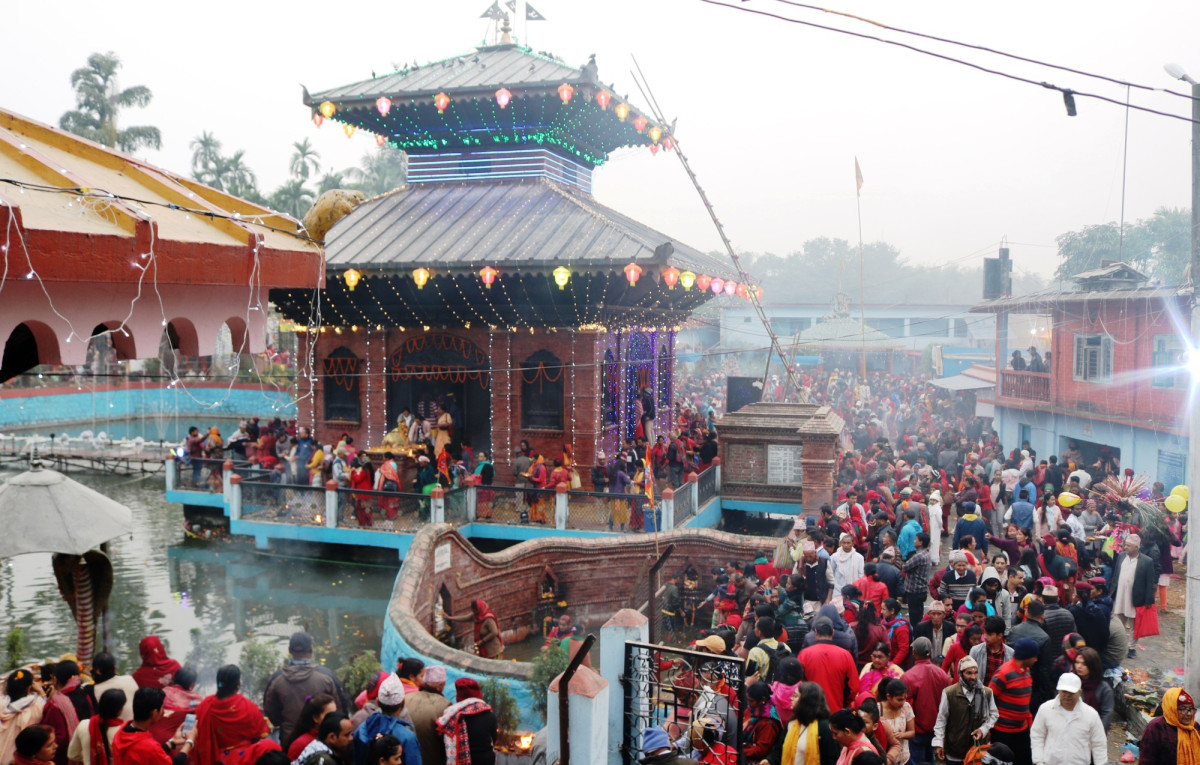 आज साउन महिनाको पहिलो सोमबार, देशभरका शिवालयमा श्रद्धालुको घुइँचो