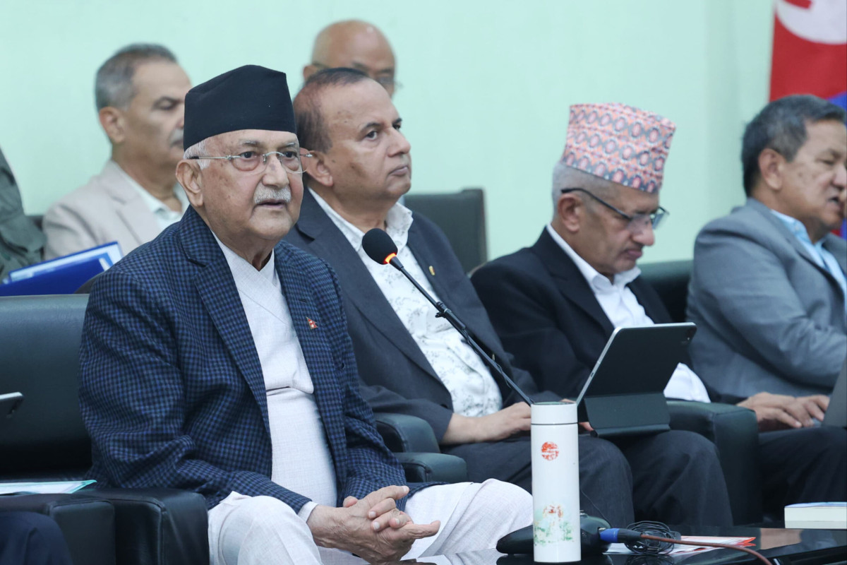 पूर्वराष्ट्रपतिसँग मतभेद छैन, सदस्यताबारे केन्द्रीय कमिटीले निर्णय गर्छः ओली