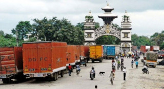 छ खर्ब २५ अर्बको आयात र एक खर्ब एक अर्बको निर्यात