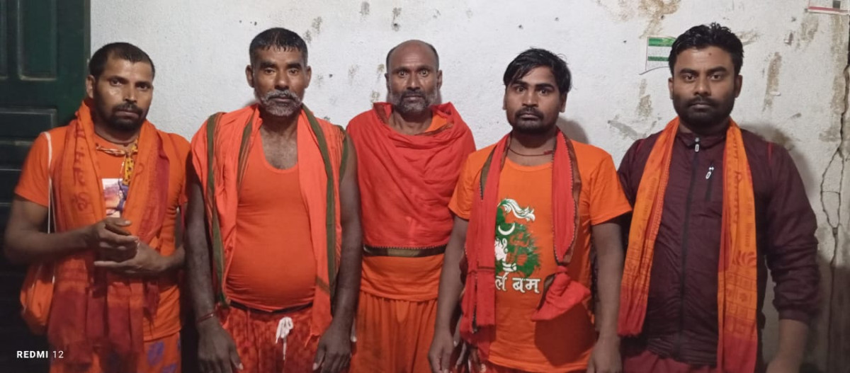 नुहाउने क्रममा खोलामा फसेका पाँच जनाको नेपाली सेनाद्धारा उद्धार