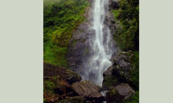 आकर्षक पर्यटकीय गन्तव्य बन्दै खार्तम्छाको ‘छाँगे झरना’