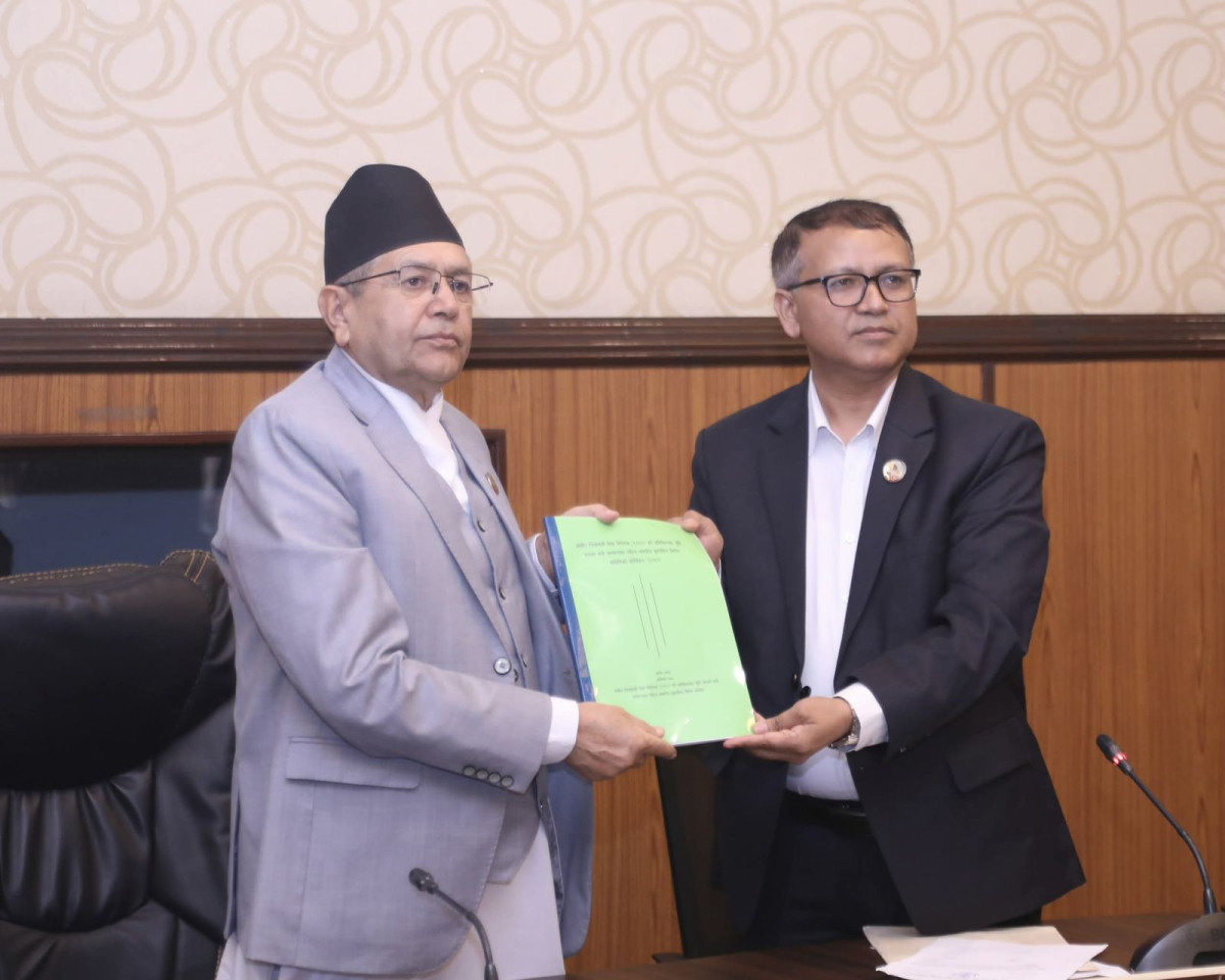 'कुलिङ पिरियड’ छानबिन समितिले बुझायो सभामुखलाई प्रतिवेदन