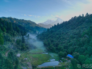 धार्मिक पर्यटनको सम्भावना बोकेको जलजला