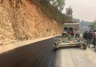 पर्वतका ८६ सडक स्तरोन्नति हुँदै