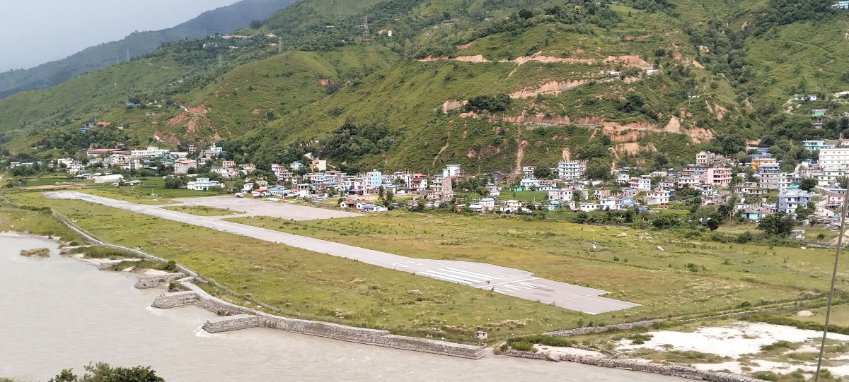 रामेछाप विमानस्थल र तामाकोशी नदी