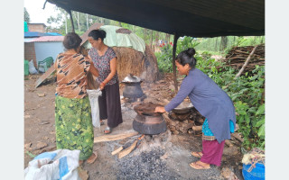 चिउरीको तेल पेल्न भ्याइनभ्याइ