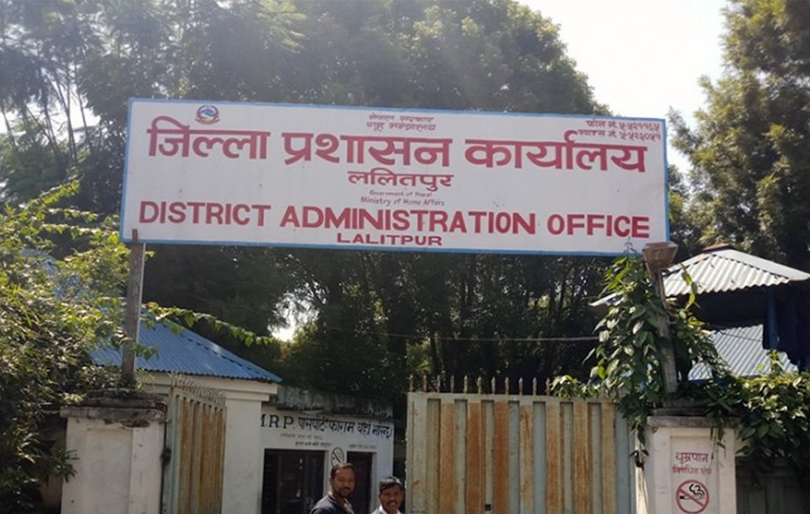 ललितपुरमा आज राति १२ बजेसम्म बढाइयो कर्फ्यु