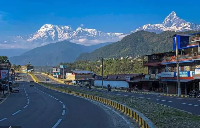 पोखरामा सार्वजनिक यातायात सञ्चालनमा