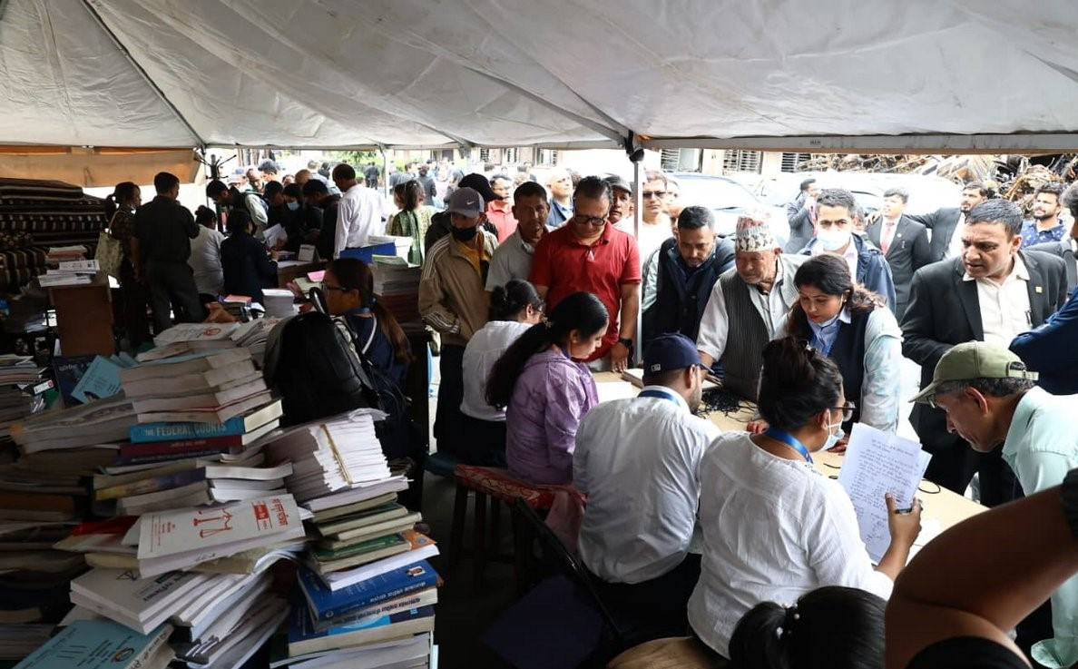 पाल टाँगेर सर्वोच्चले थाल्यो सेवा