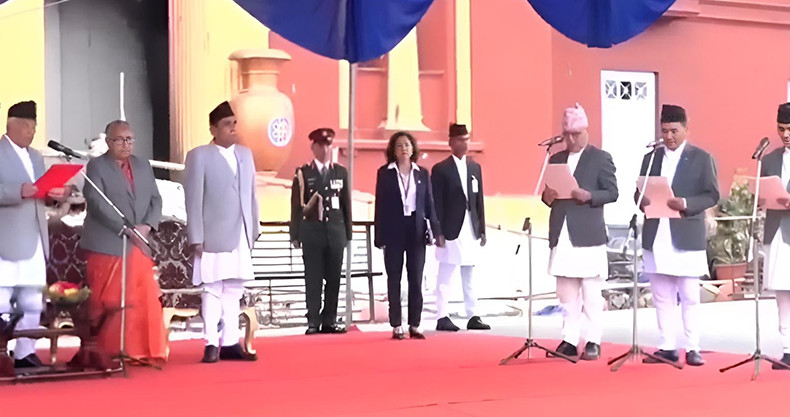 नवनियुक्त तीन मन्त्रीहरुले लिए शपथ