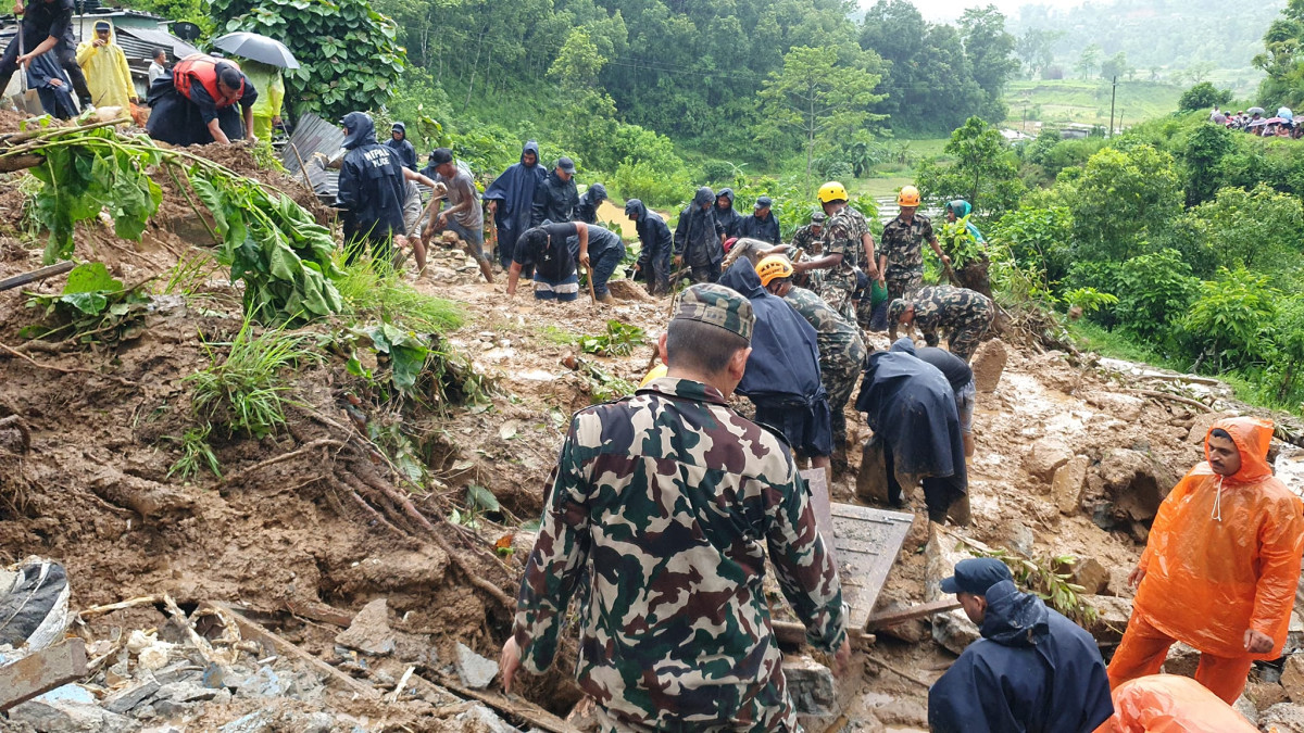 बाढीपहिरो अपडेटः इलामको ३७ जनासहित देशभर ४९ को मृत्यु