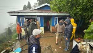 भारतको हिमाचल प्रदेशमा पहिरोमा बस पुरिदा १५ जनाको मृत्यु