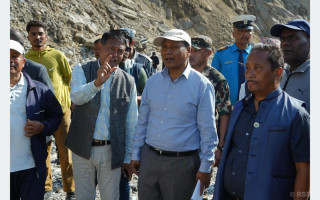 अस्थायी ‘डाइभर्सन’ बनाएर बिपी राजमार्ग सञ्चालनमा जुट्यो सरकार