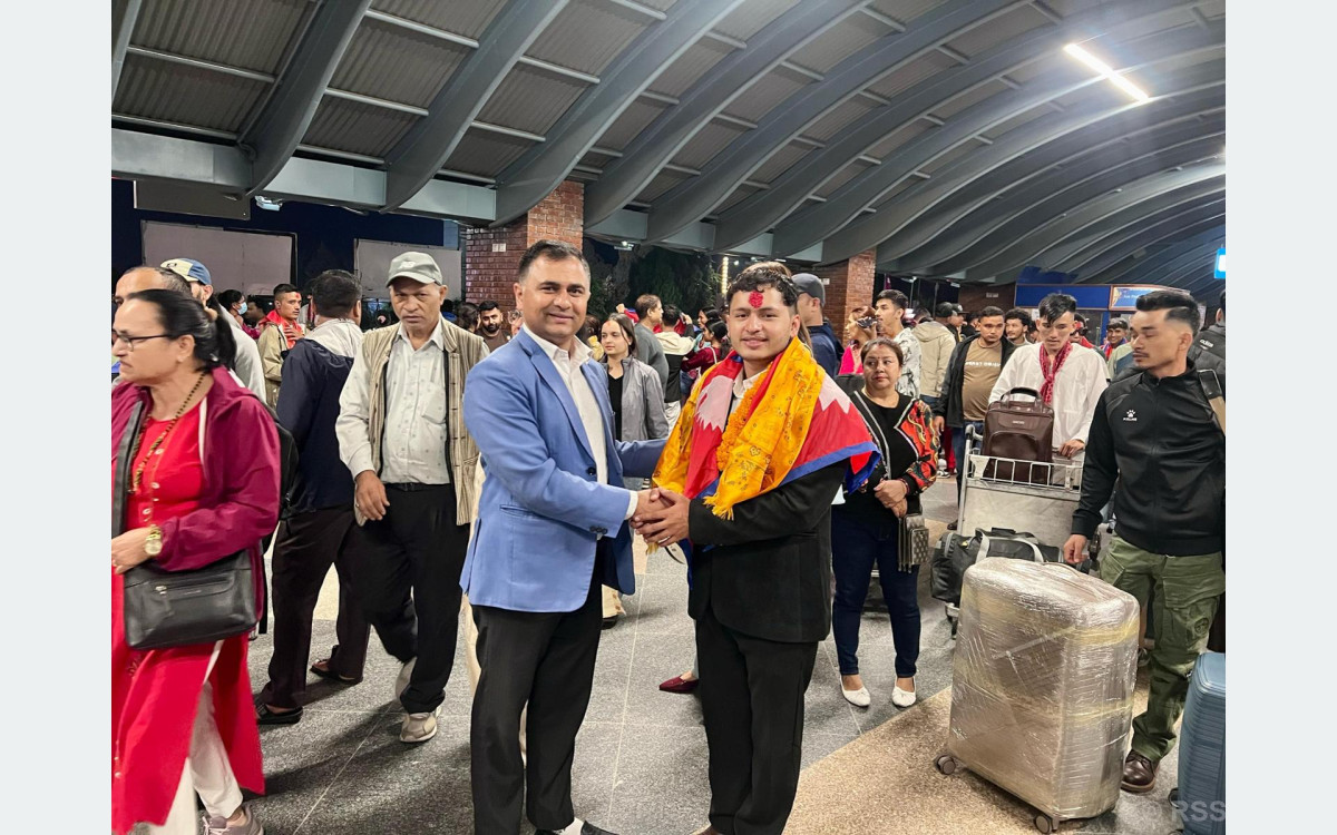 स्टार्टअप वर्ल्डकपका लागि नेपाली टोली अमेरिका प्रस्थान