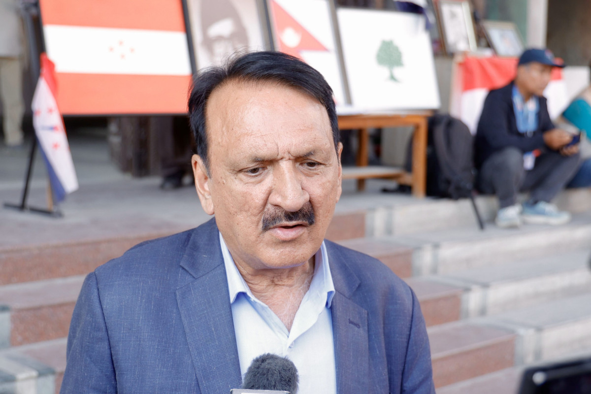 संसद् पुनर्स्थापनाको विकल्पलाई कांग्रेसले ‘क्लोज’ गरेको छैनः प्रकाशशरण महत