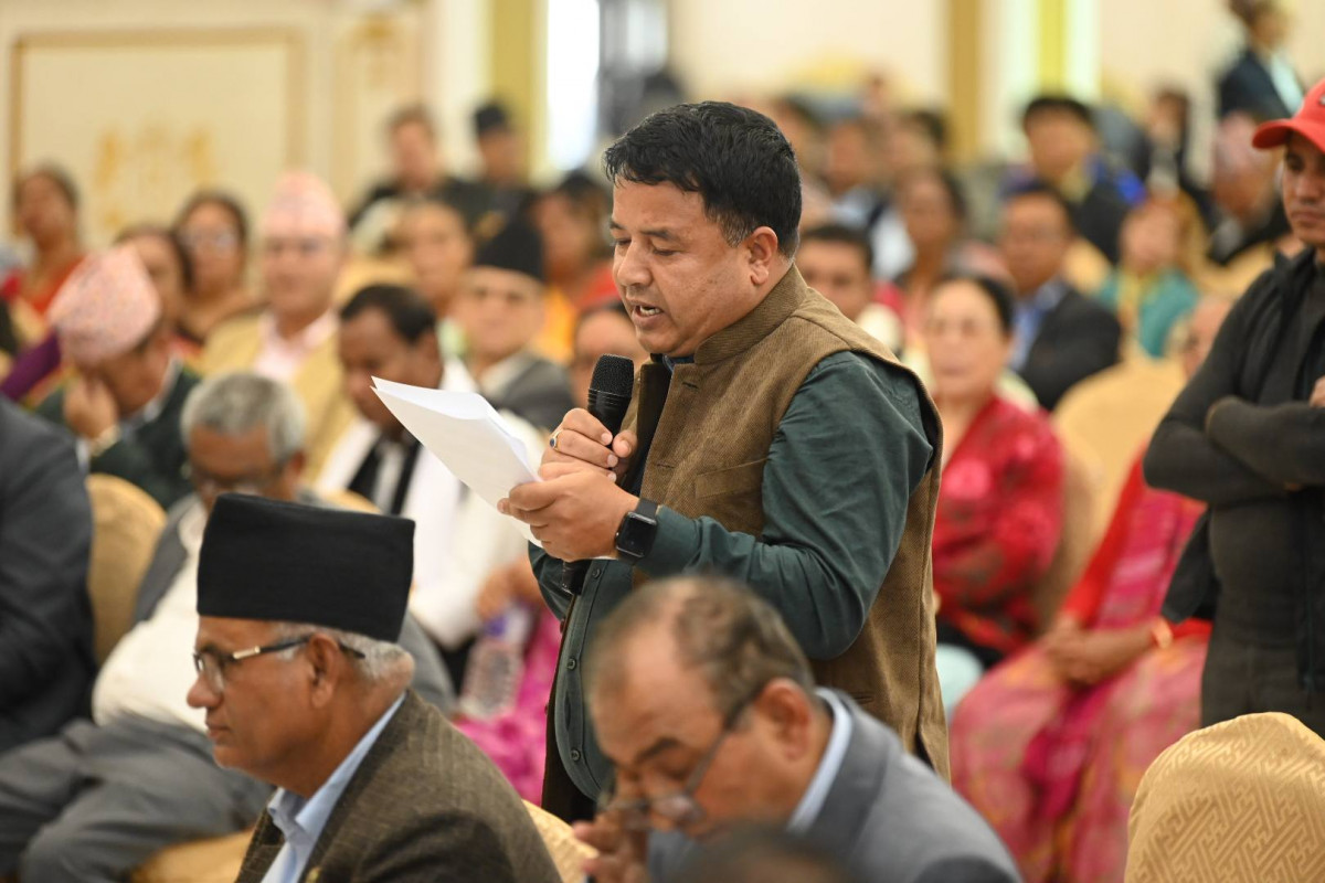 महेश बस्नेतको प्रस्तावः जेनजी आन्दोलनको मलजल गर्नेलाई एमालेबाट बिदा गरौँ