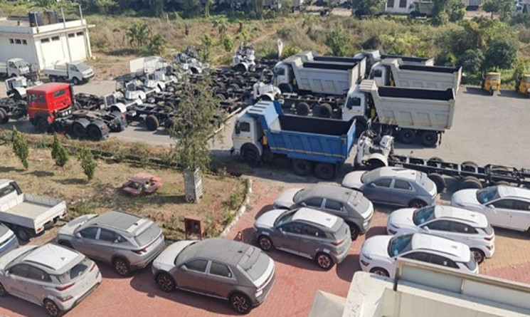 वीरगञ्ज नाका हुँदै तीन महिनामा आठ अर्ब ७० करोडका सवारीसाधन भित्रियो