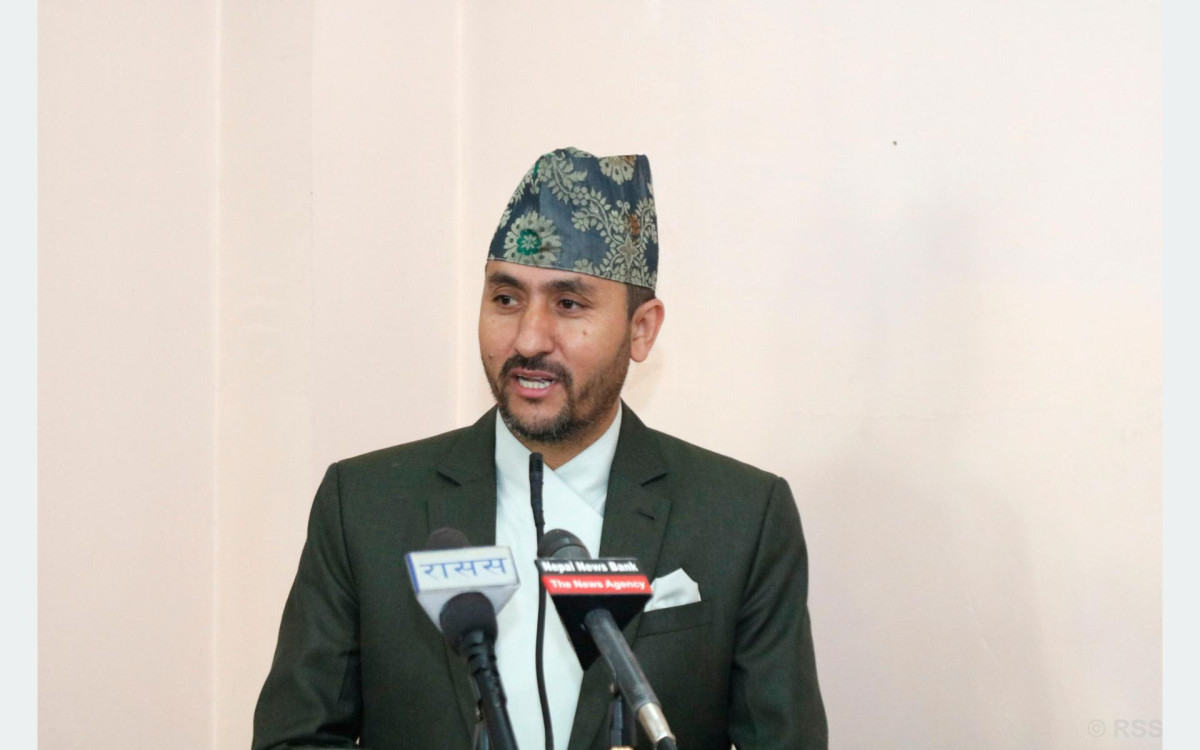 मन्त्री भएपछि मेरो आकाश साँघुरिएको महशुस गरेको छु:मन्त्री खरेल