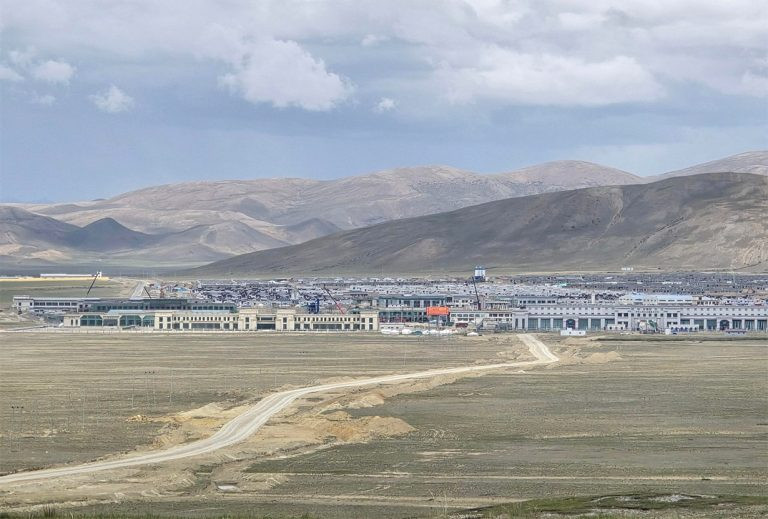 गृह र अध्यागमनको टोलीद्वारा कोरला नाका अवलोकन