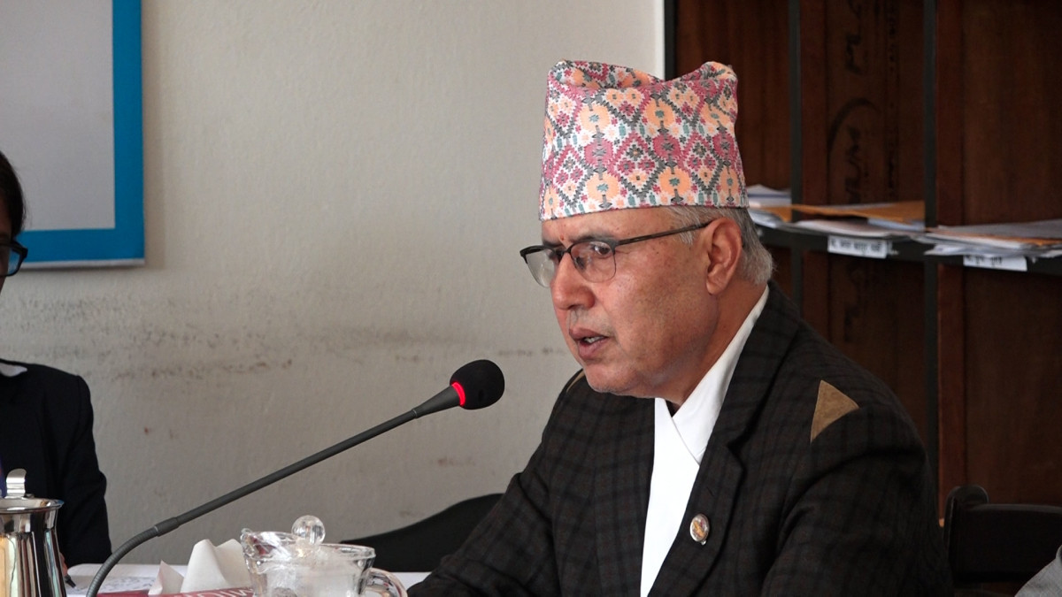 निजी क्षेत्रको पुनर्निर्माणमा ५० प्रतिशत बीमा रकम अग्रिम दिनुपर्छ : अर्थमन्त्री खनाल