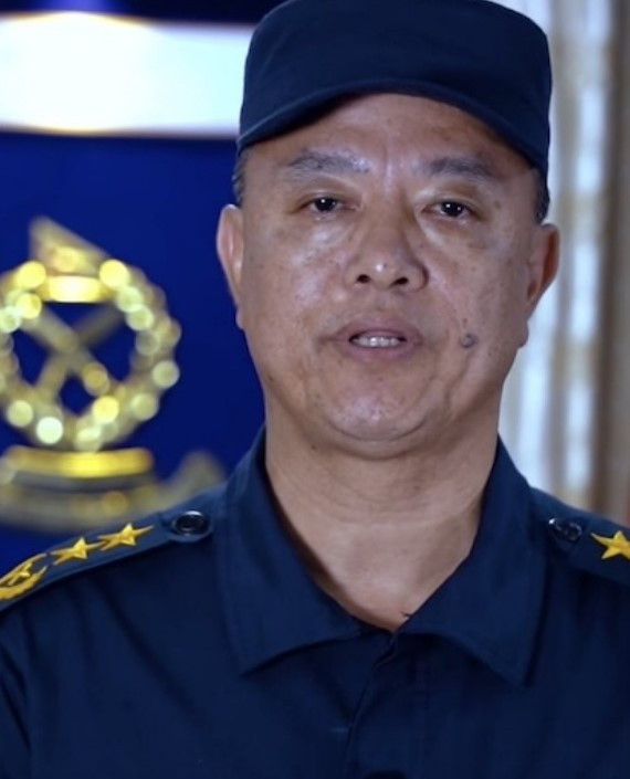 रिटायर्ड आइजिपी खापुङलाई विदेश जान रोक