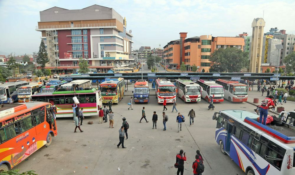सार्वजनिक बस नयाँबसपार्कबाट सञ्चालन गर्ने निर्णय कार्यान्वयनमा समस्या