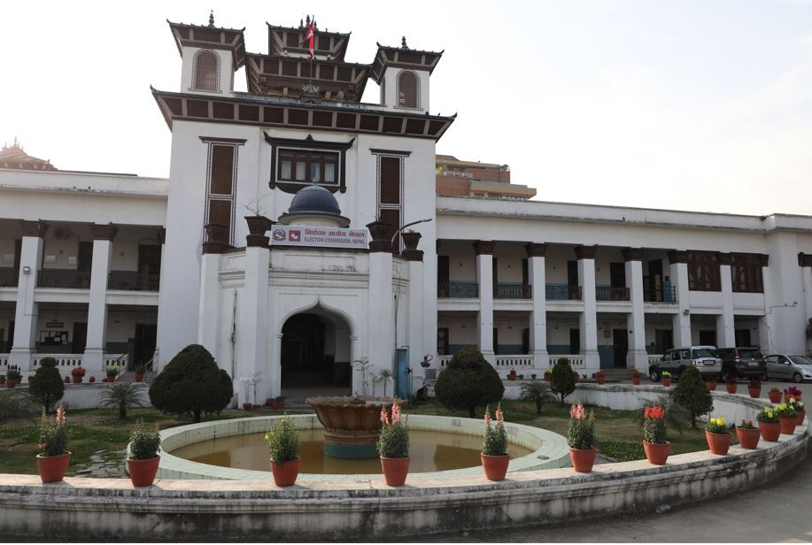 निर्वाचन २० दिन बाँकी, कर्णाली प्रदेशका १० जिल्लाका १२ निर्वाचन क्षेत्रमा मतपत्र पठाउन थालियो