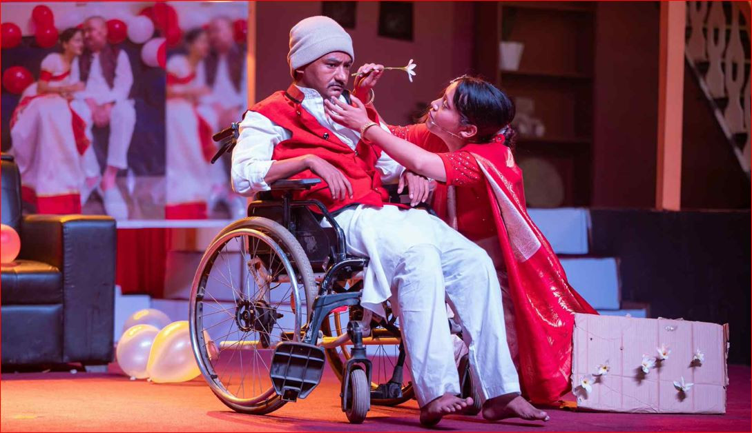 ‘एक्टिङ स्टार’को मञ्चमा ब्रेन क्यान्सरबाट श्रीमान् गुमाएकी सृजनाको पीडादायी कथा