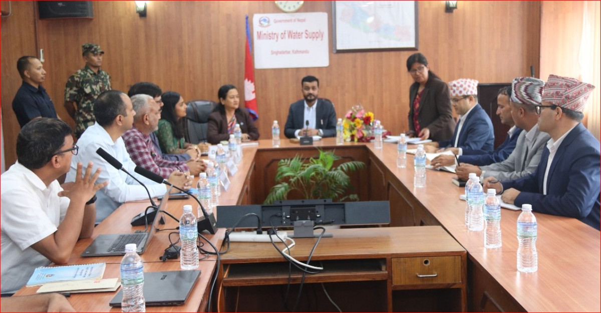 तराई–मधेसको खानेपानी समस्या समाधान गर्न भारत सरकारका विज्ञ टोलीहरूसँग खानेपानी मन्त्री यादवको छलफल