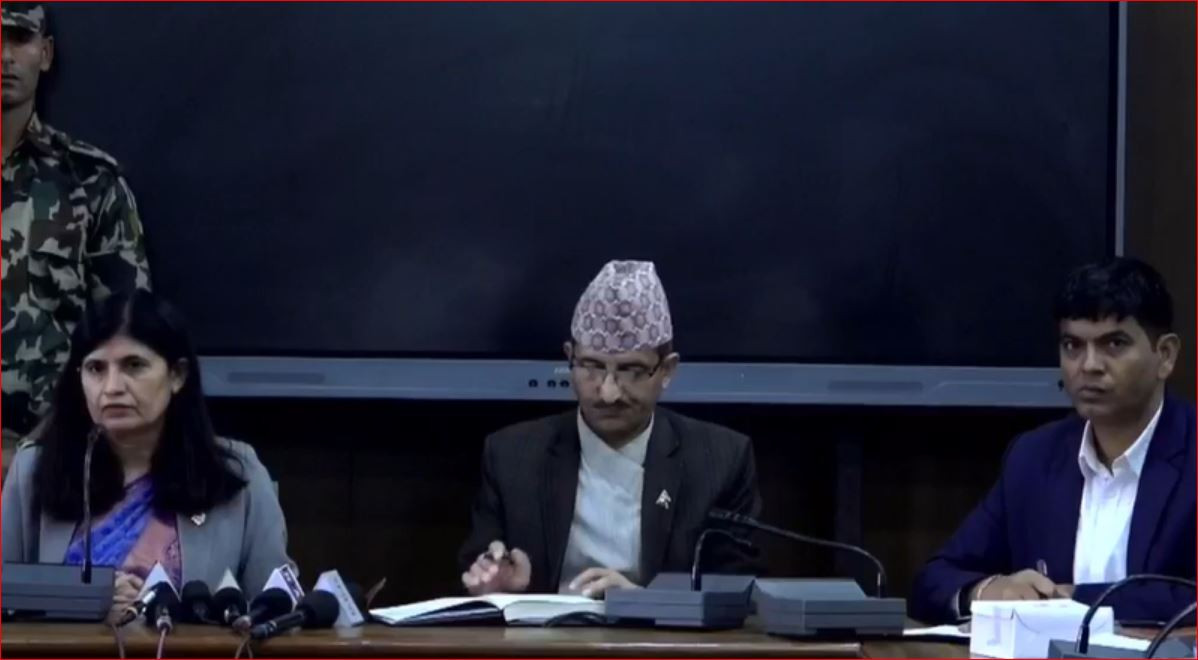 मन्त्री न्यौपानेले सार्वजनिक गरिन् एक महिनाको प्रगति