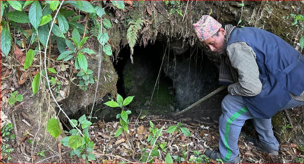 महाशिलावासीद्वारा फलामखानी उत्खनन् गर्न माग, के भन्छ सरकार ?