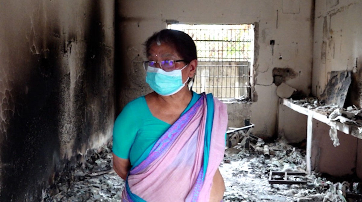 राष्ट्र बैंकमा जागिर गरेर बनाएको घर खण्डहर देख्दा भावुक बनिन् राधिका शाक्य