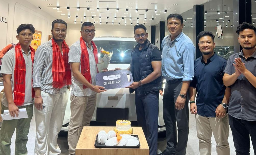 नेपाली उपभोक्ताको मन जित्दै जिली EX5, शोरूममा ग्राहकहरूको भीड र टेस्ट ड्राइभको रेकर्ड