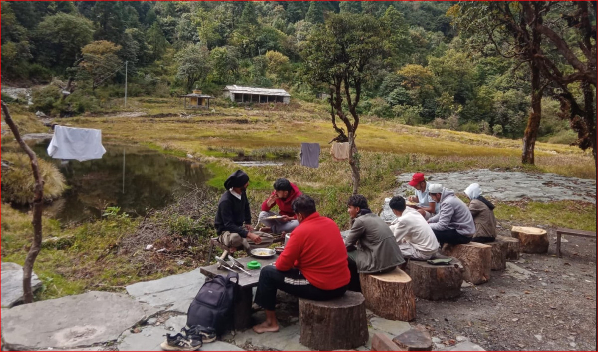 पूर्वाधार विस्तारसँगै प्रसिद्ध हम्पाल लेकमा पर्यटकको आगमन बढ्यो