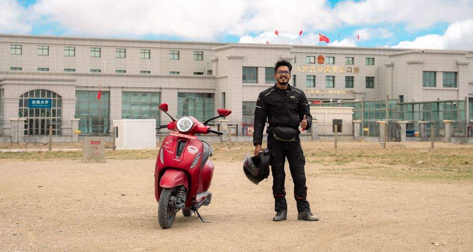 धिरेनमान श्रेष्ठको लोमान्थाङ यात्राको प्रत्यक्ष अनुभव – बजाज चेतक इभिले मन जित्यो