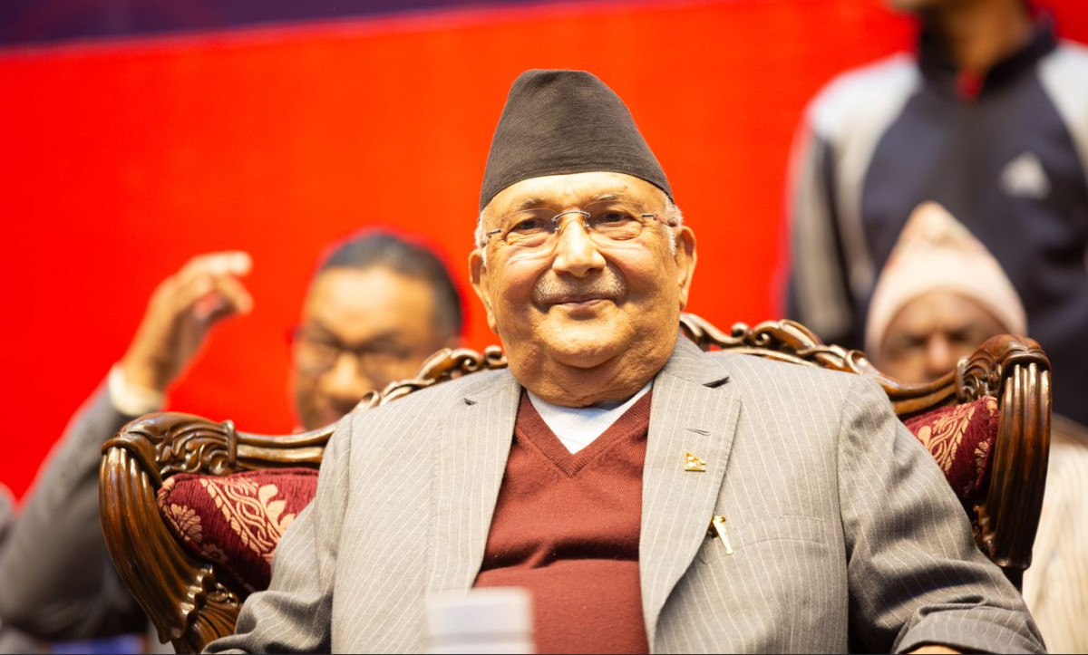 ओलीको कटाक्ष : हातपाउँ बसेका बुढापाखा अन्त गए, युवाहरू एमालेमा आए