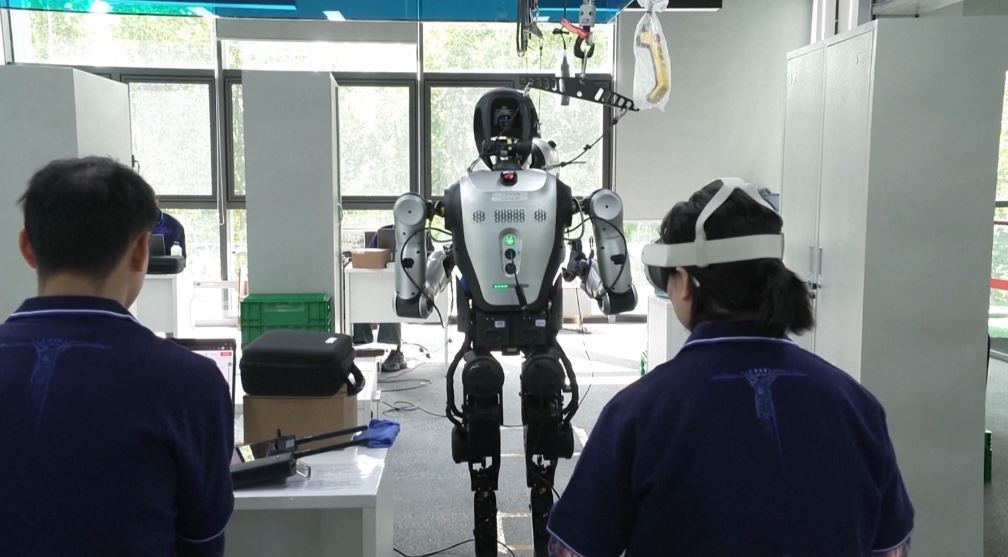 सन् २०२५ मा विश्वभर रोबोट आपूर्तिमा चीन शीर्षस्थानमा : प्रतिवेदन