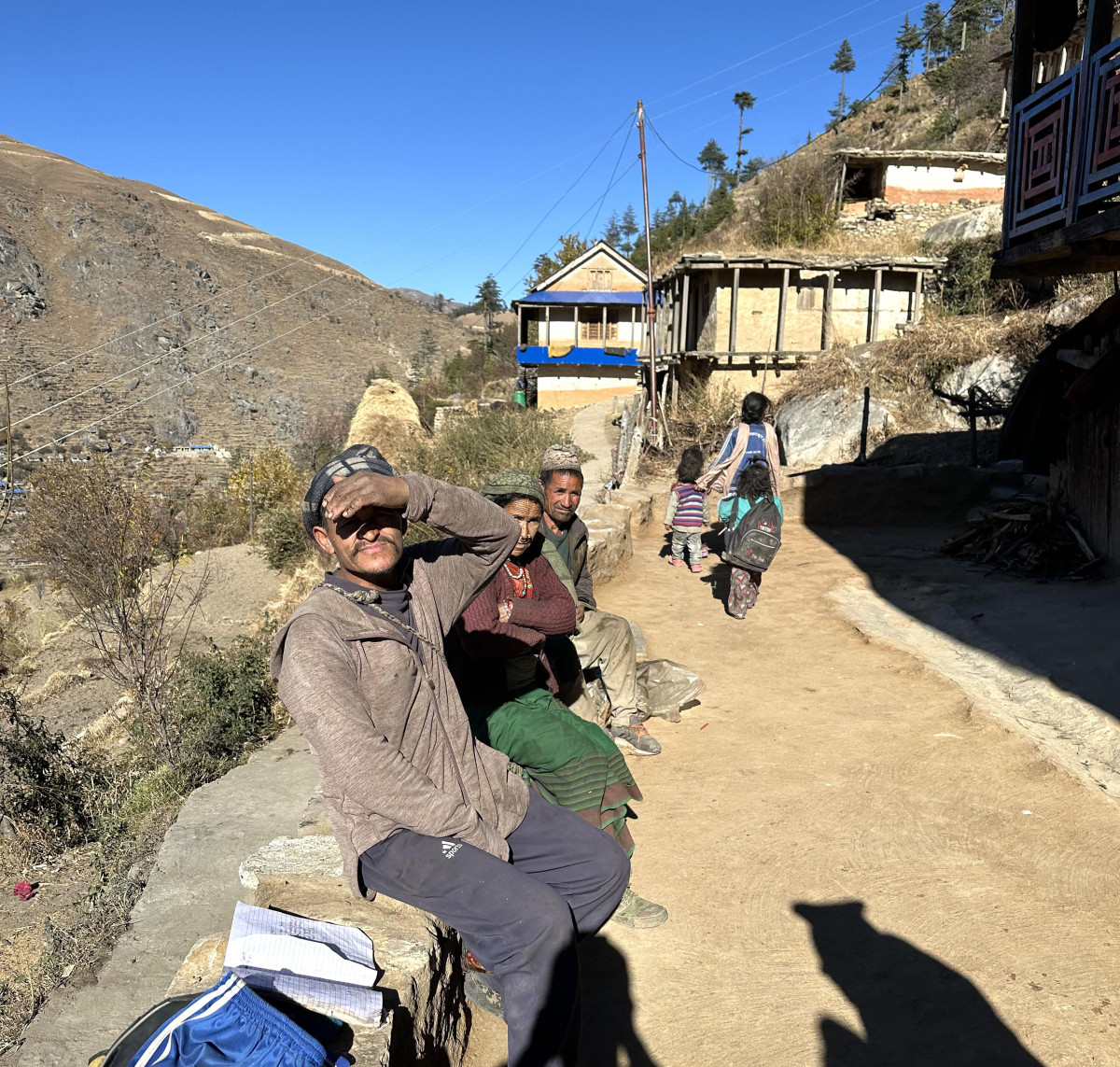 पाँच तस्वीरमा कालीकोट र ग्रामीण महिला