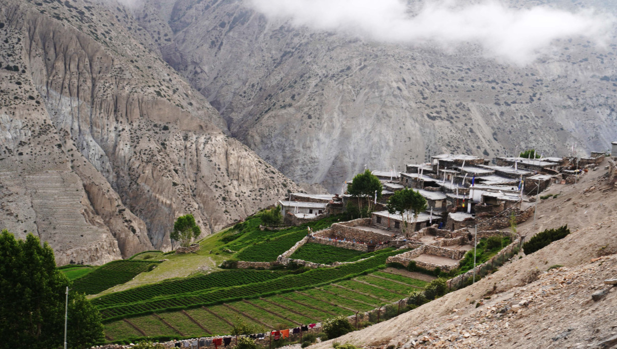 फेरिएको मुस्ताङको साङ्ता गाउँ सेरोफेरो