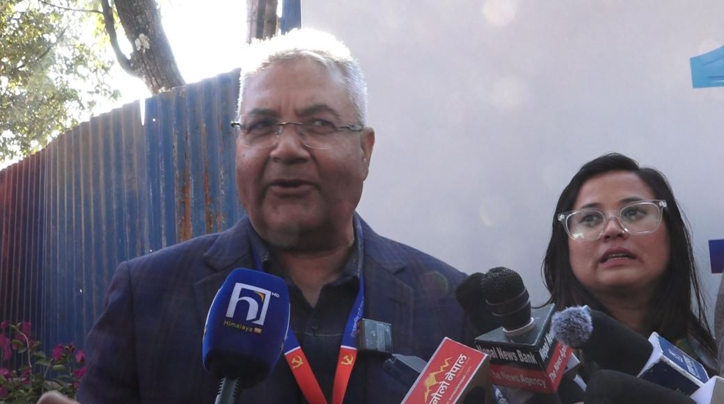 ओली र पोखरेल मेरा लागि बराबरी हुन् : गोकुल बाँस्कोटा