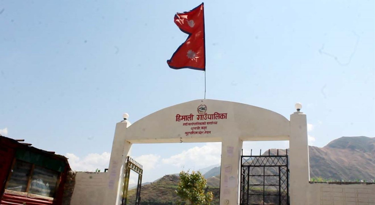 नहर भत्किएपछि बाजुराको हिमाली गाउँपालिका चार महिनादेखि अन्धकार