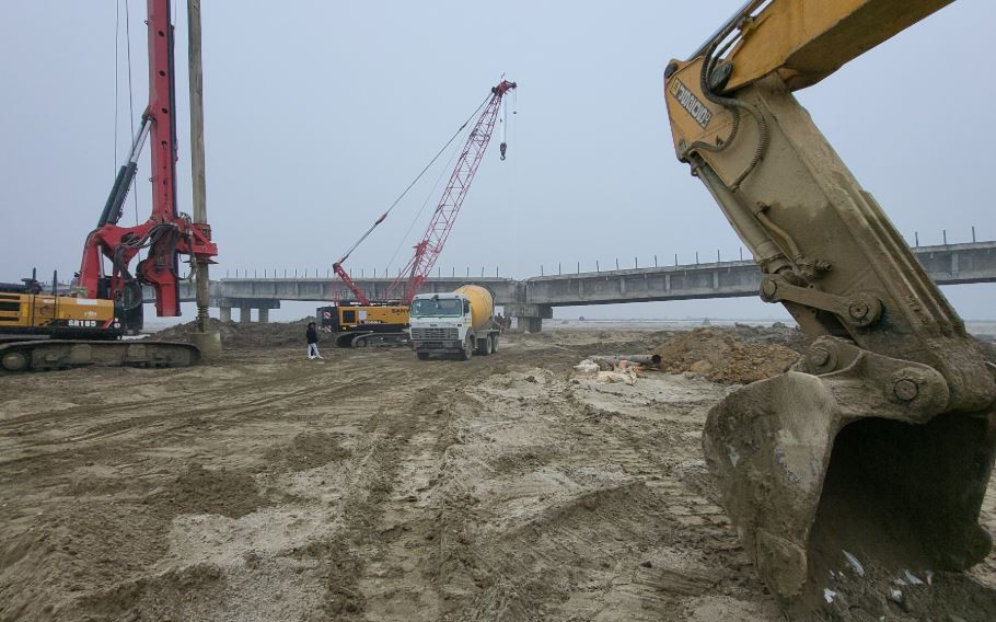 सिरहा–धनुषा जोड्ने कमला पुल पुनःनिर्माण अन्तिम चरणमा, असार मसान्तसम्म सम्पन्न गर्ने लक्ष्य