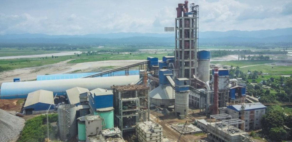 सम्राट सिमेन्ट उद्योगमा कार्यरत एक मजदूरको मृत्यु, एक घाइते