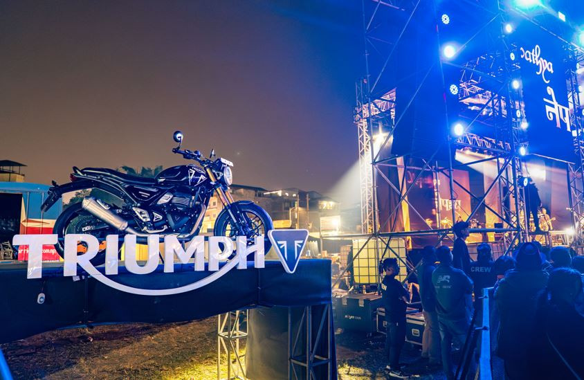 नेपथ्य कन्सर्ट : ट्रायम्फ नेपालले चितवनमा नयाँ शोरूमको  गर्यो भव्य उद्घाटन