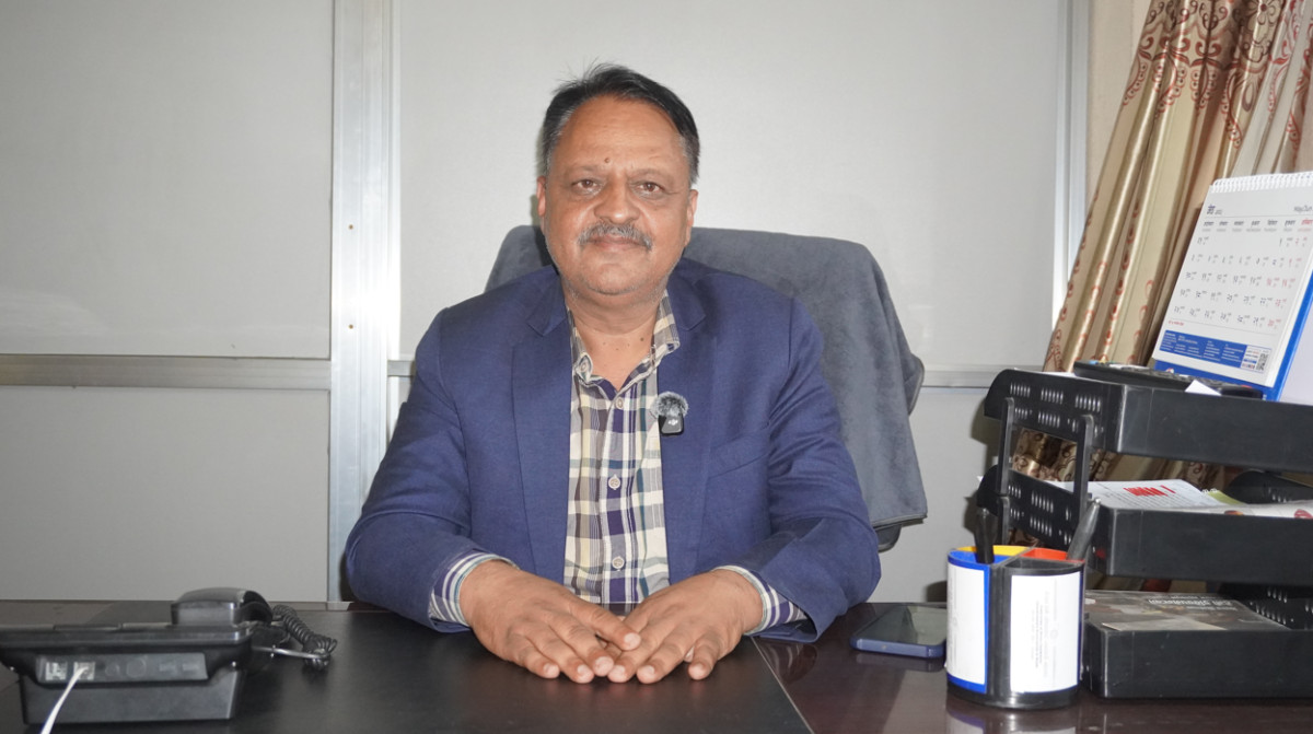 हेभी इक्विपमेन्ट व्यवसायीहरुलाई तत्रित पार्ने गरी सरकारले के गरेको हो ? महासंघ अध्यक्ष उमाकान्त शर्मासँग ५ प्रश्नोत्तर