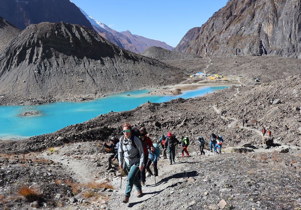 अन्नपूर्ण आधार शिविरको बढ्दो आकर्षण : दैनिक पर्यटकले खचाखच