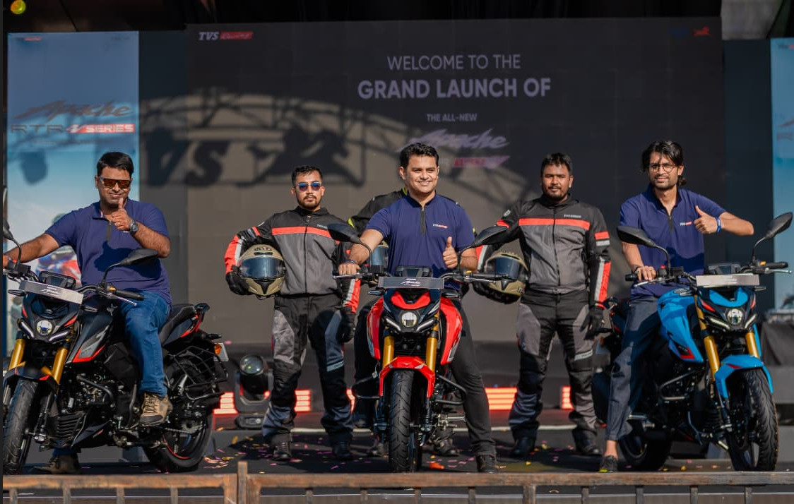 नेपालमा सार्वजनिक भयो सबैभन्दा शक्तिशाली टिभिएस अपाचे RTR 160 4V, मूल्य कति ?