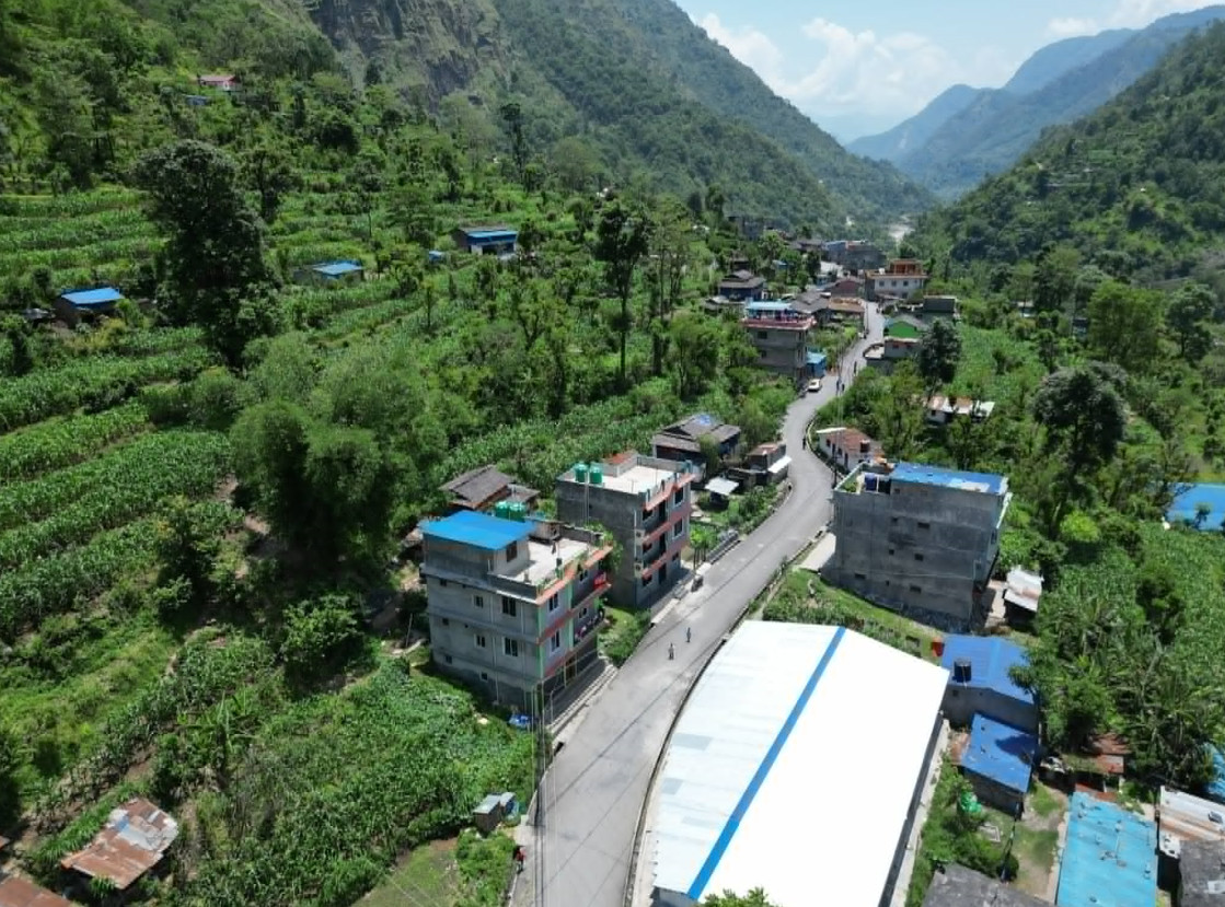 दरबाङ आफैँमा महत्वको बजार, सडक पिचले फेरिएको अनुहार